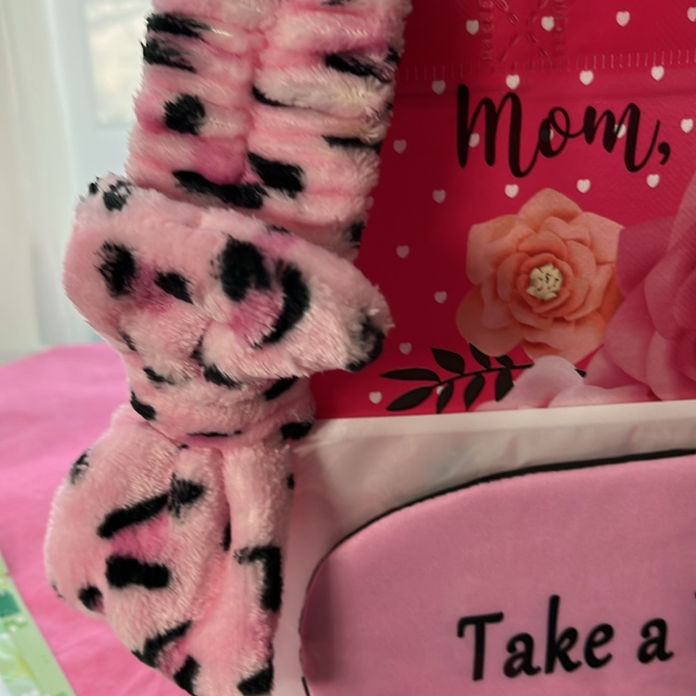 Beautiful Mother’s Spa Gift Set! - Picture 11 of 12
